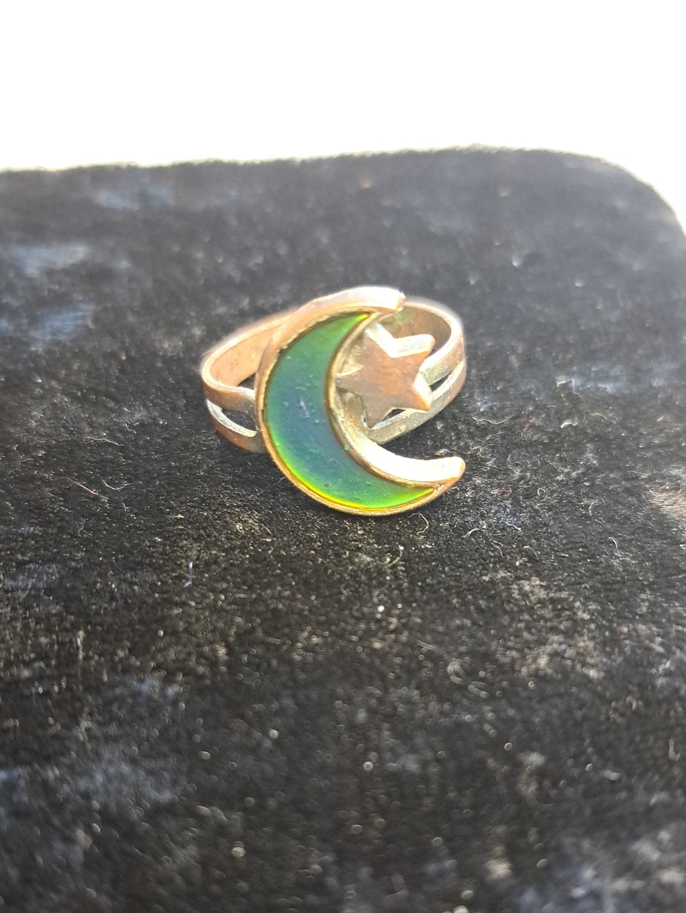 Mood Ring. Moon and Star Ring - Women Jewelry